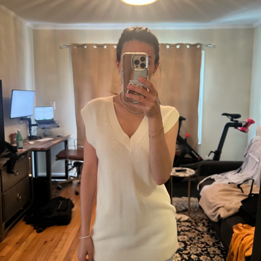 Babaton Cream Sleeveless Knit Top